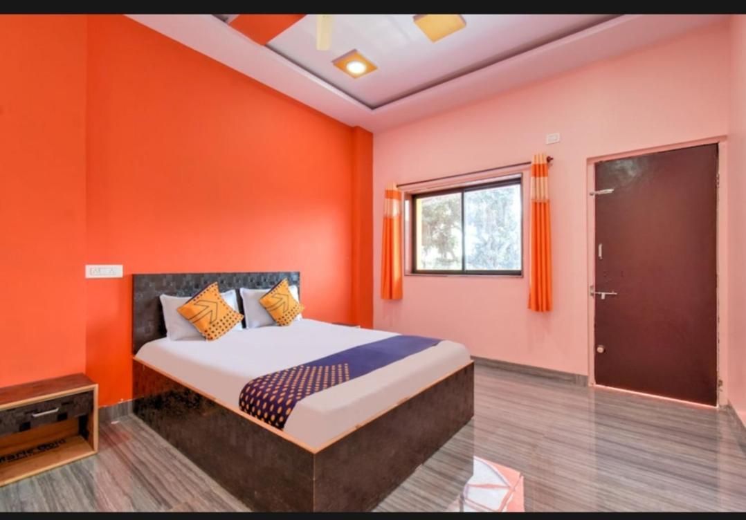 Hotel Nisarg Lodging And Restaurant 아우랑가바드 외부 사진